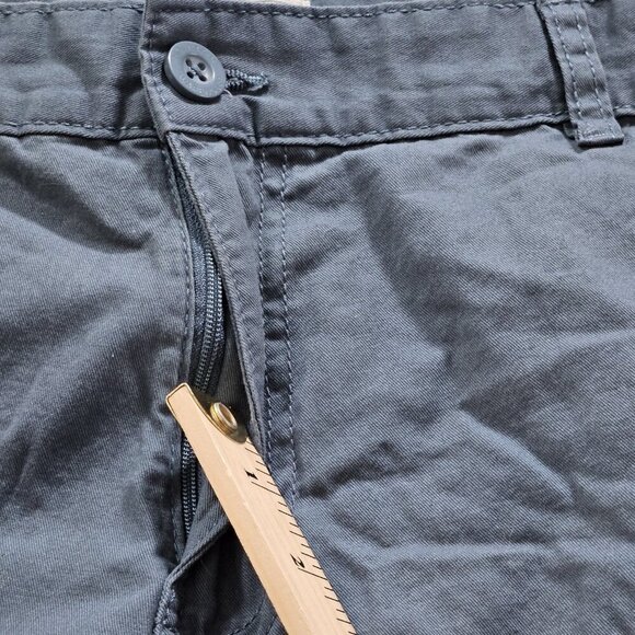 Mountain Warehouse Shorts Mens 36 Gray Cargo Utility Pockets Outdoor Gorpcore - Picture 9 of 13